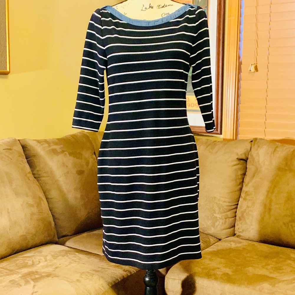 Ladies Tommy Hilfiger dress.  EUC!
